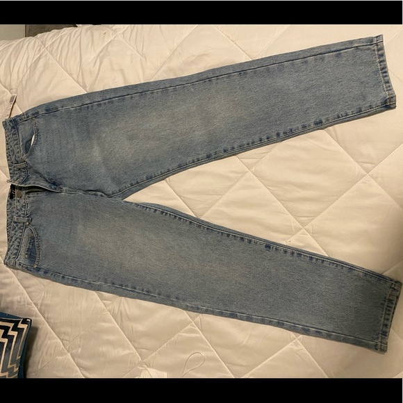 Jeans - Picture 2 of 3